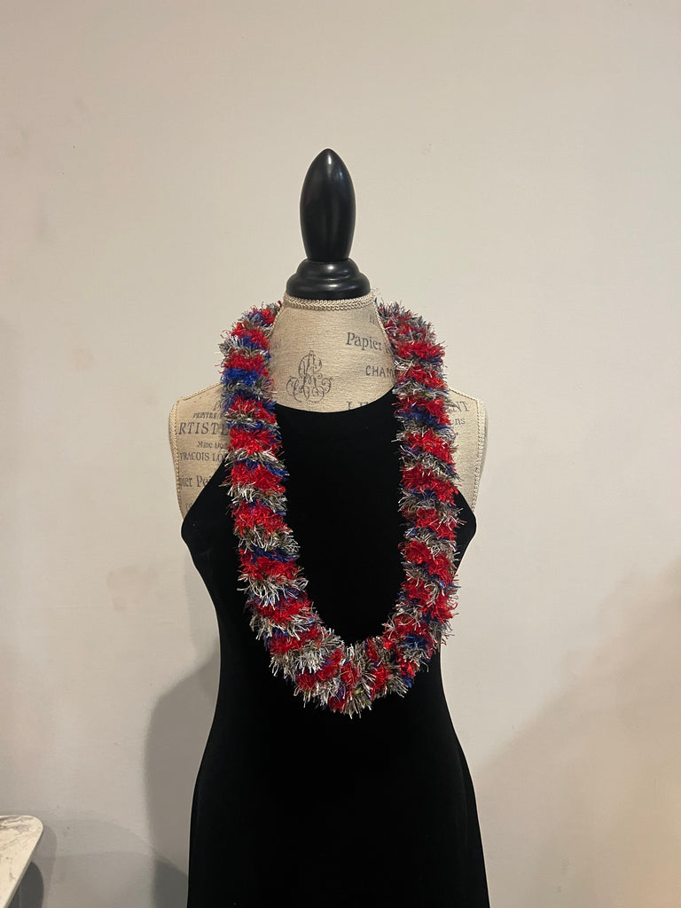 Red/Blue Eyelash Yarn Lei